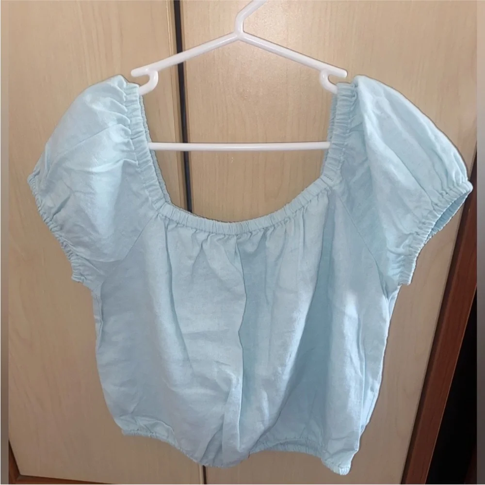 GAP Girls Size 10 Top Bundle 2 Pc Plaid & Light Blue Puff Sleeve Blouses